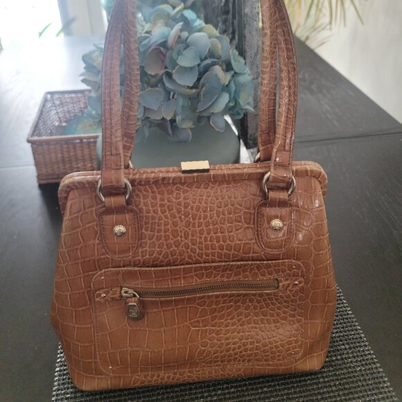 Liz Claiborne Tan Crocodile Embossed Handbag - Picture 2 of 11